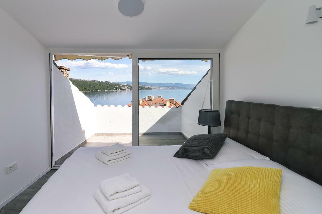 In Te Domine Speravi Volosko, Apartman