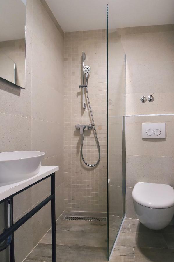 In Te Domine Speravi Volosko, Apartman